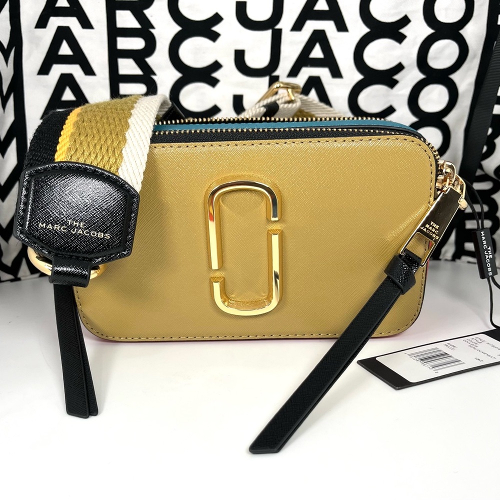 The Snapshot by Marc Jacobs in Ecru Olive multicolor Crossbody Bag Guitar Strap